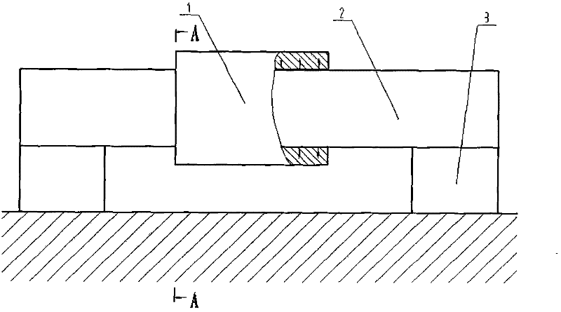 A vacuum negative pressure gas static pressure ultra-precision guide rail