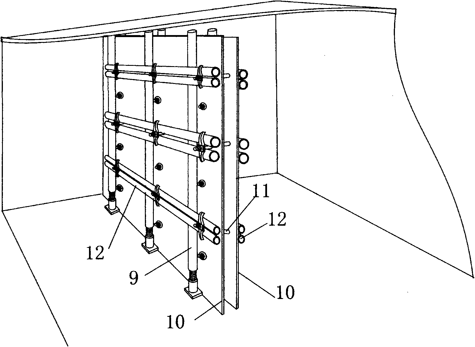 Support mould upright post for cast wall bodies