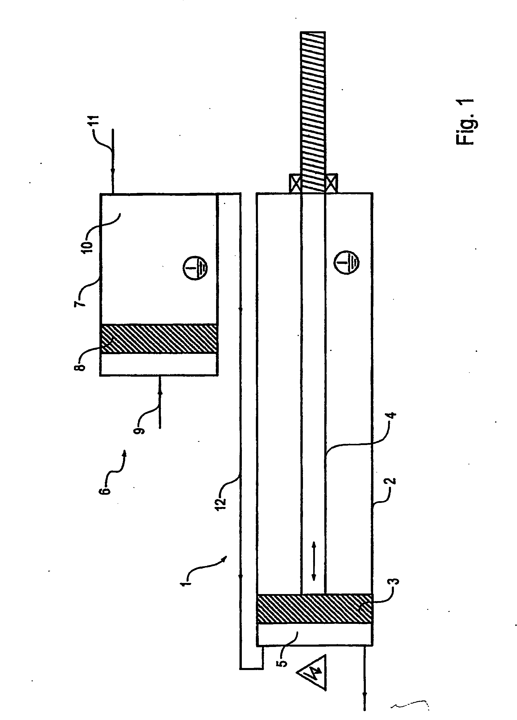 Coating material supply installation and associated operating procedure