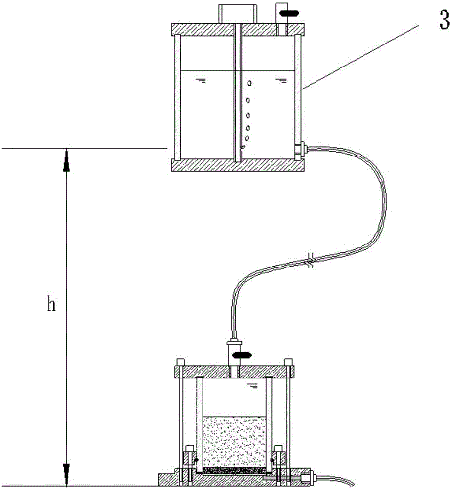 Soil column testing apparatus for simulating solute transport in consolidated soil