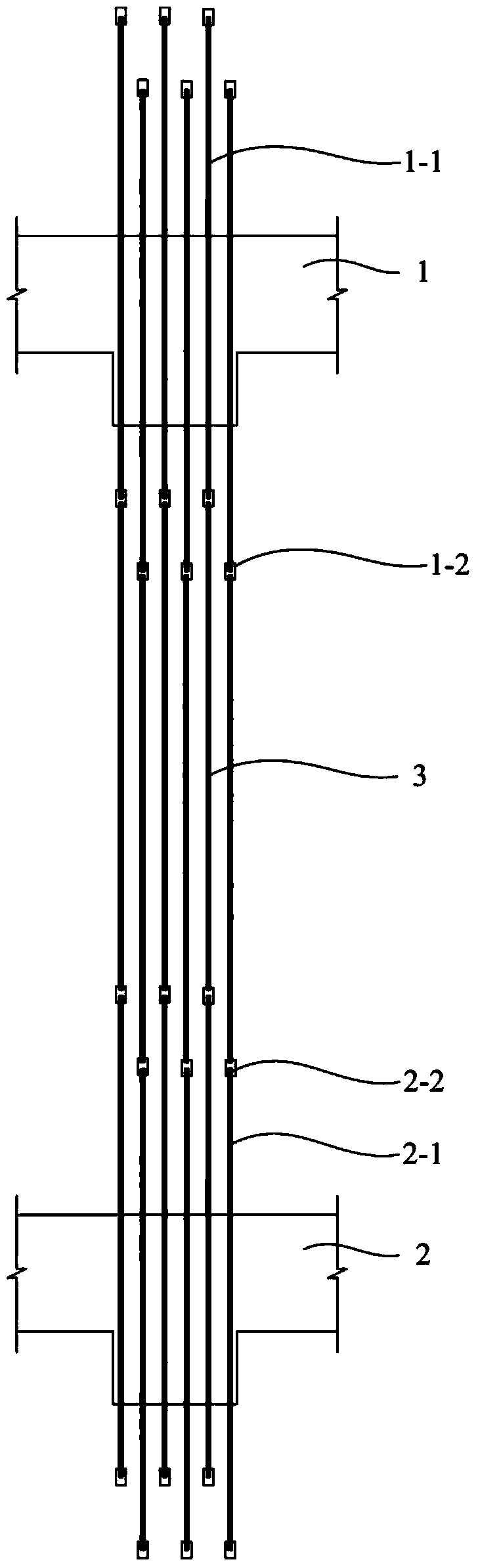 Cylindrical reinforcing steel bar connecting method and connecting structure in reverse building method