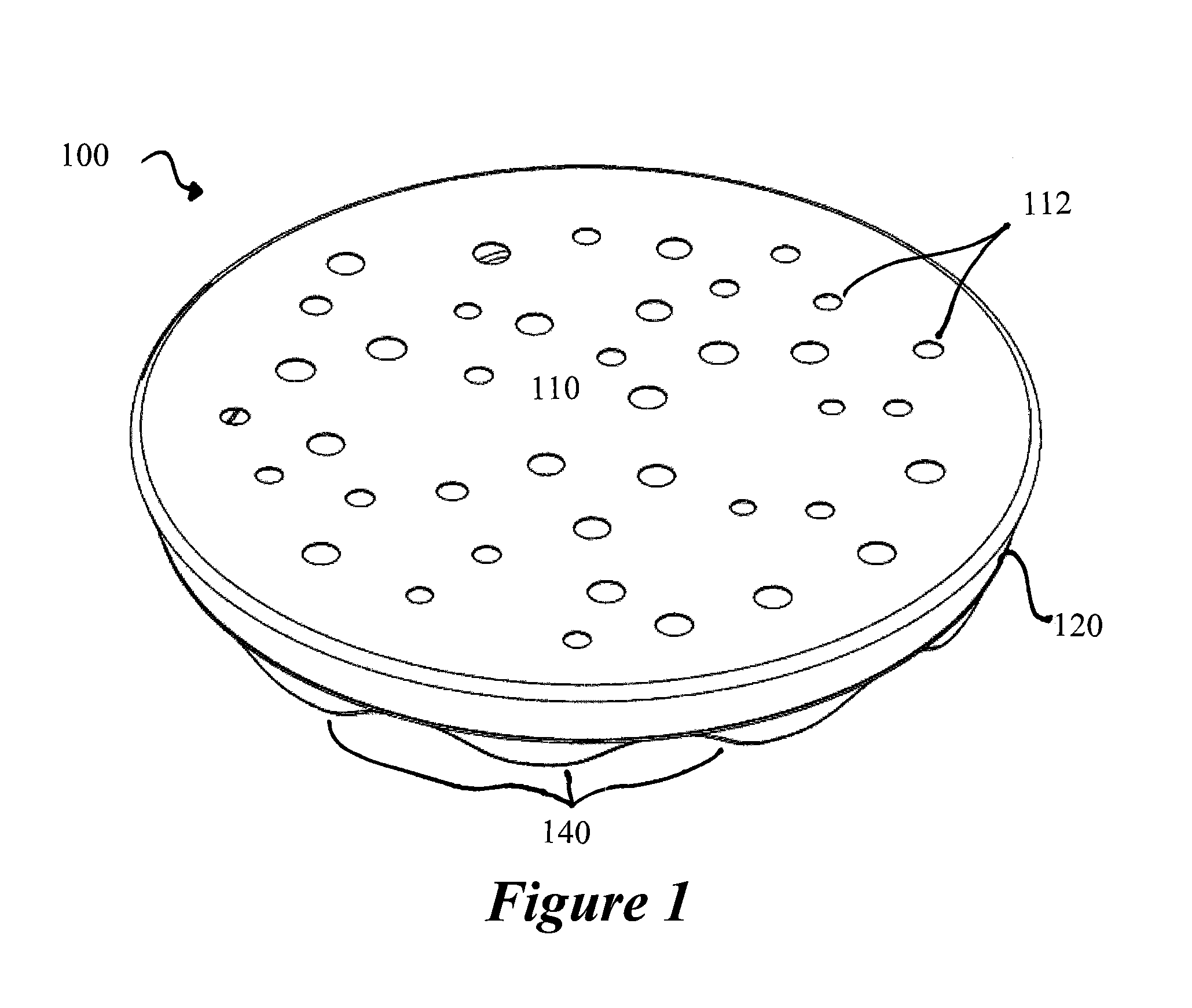 Microwavable cooking implements and methods for crisping food items using the same