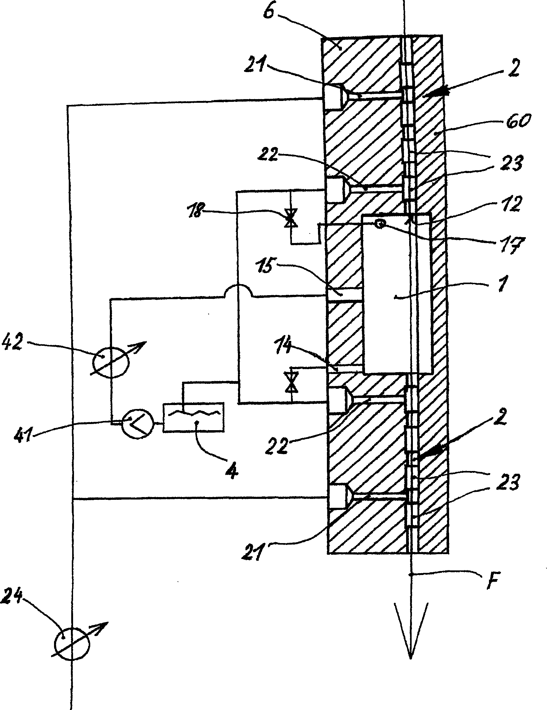 Method and device for continuously treating synthetic fibers in heat exchange chamber