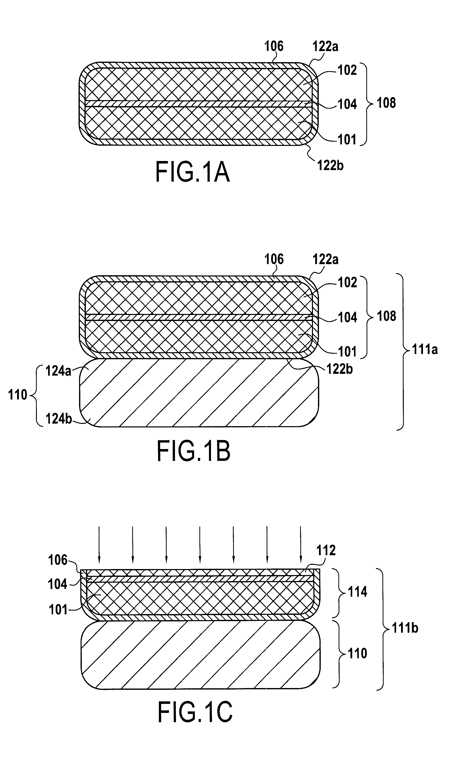 Method of eliminating fragments of material present on the surface of a multilayer structure