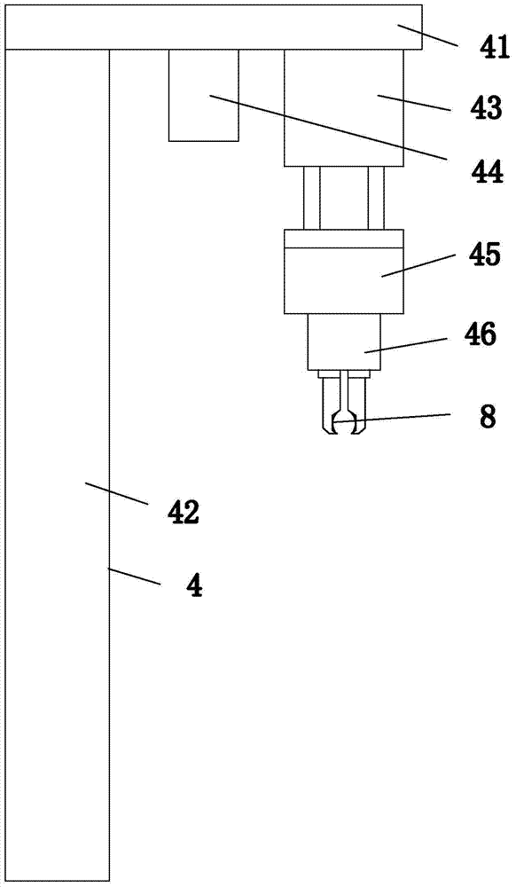 Core inserting machine and core inserting method