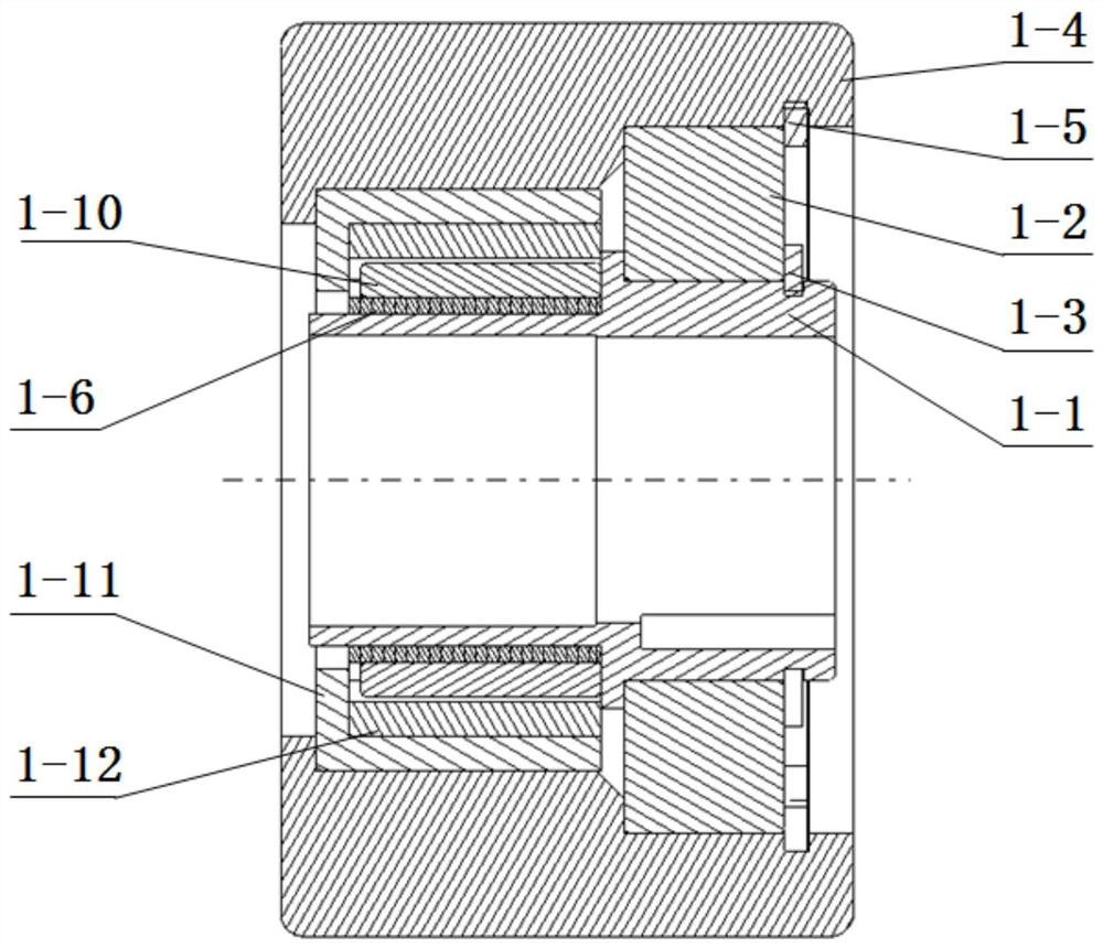 Conveying line roller capable of limiting driving force