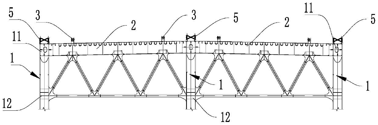 Connection device and method for large-section steel truss girders