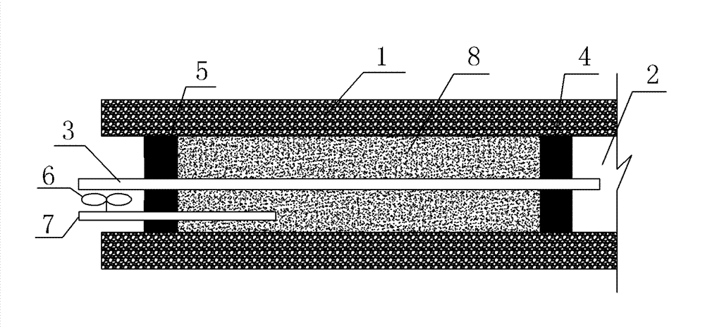 Hole sealing structure and hole sealing method as well as expansive cement for sealing hole