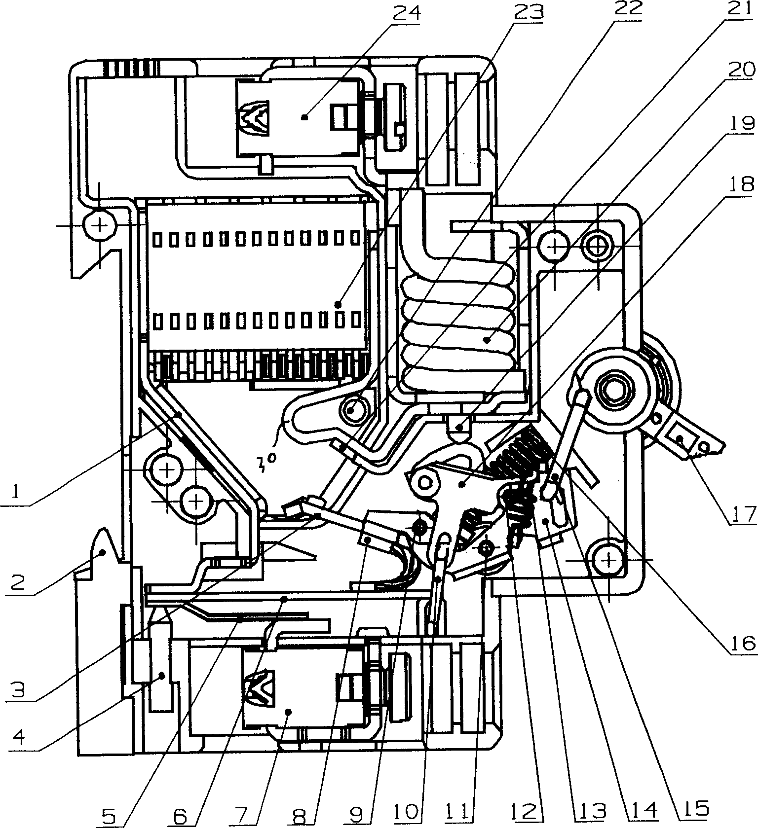 Small circuit breaker