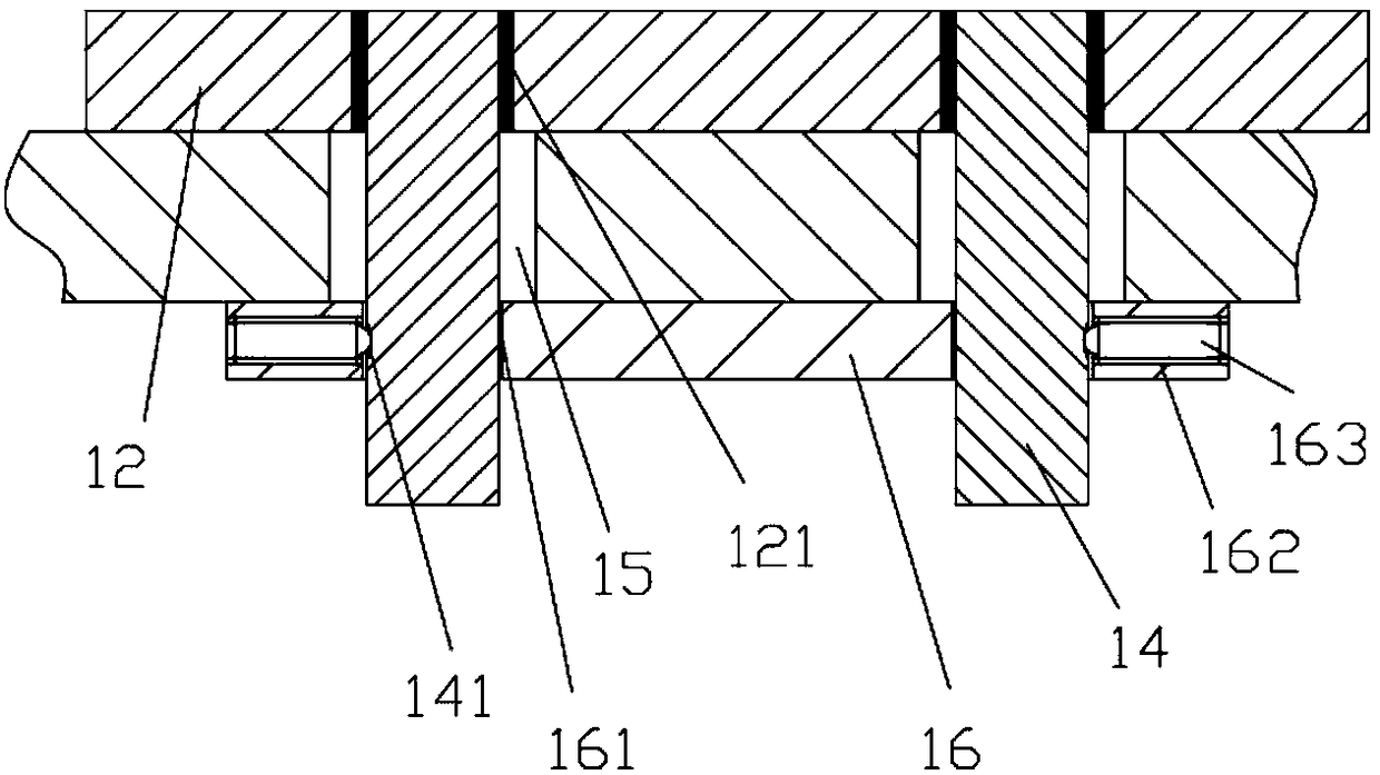 Clamping and fixing device for elongated block with raised strip on top surface