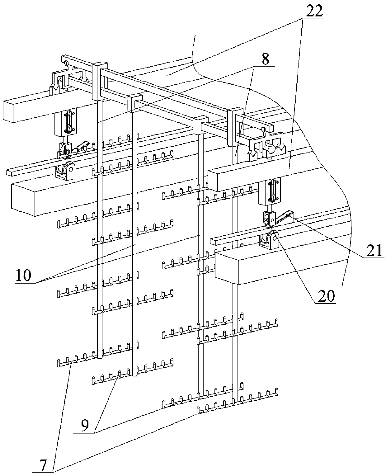 Hanging device for alternate operation of multiple process grooves and water washing grooves