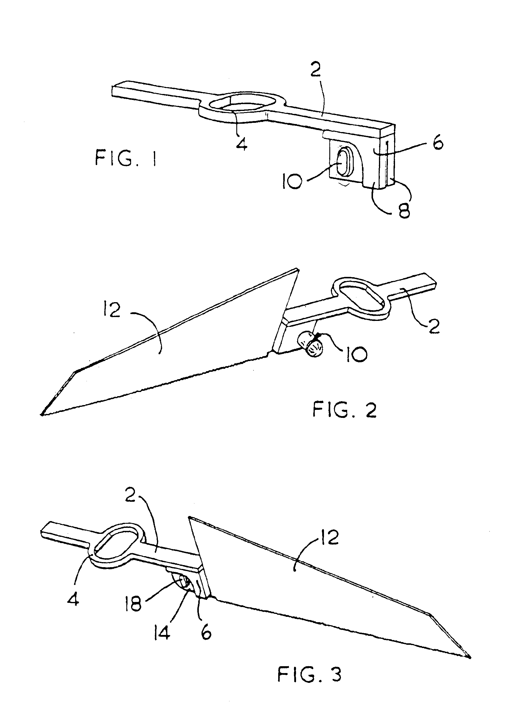 Arrangement for clamping a saw blade