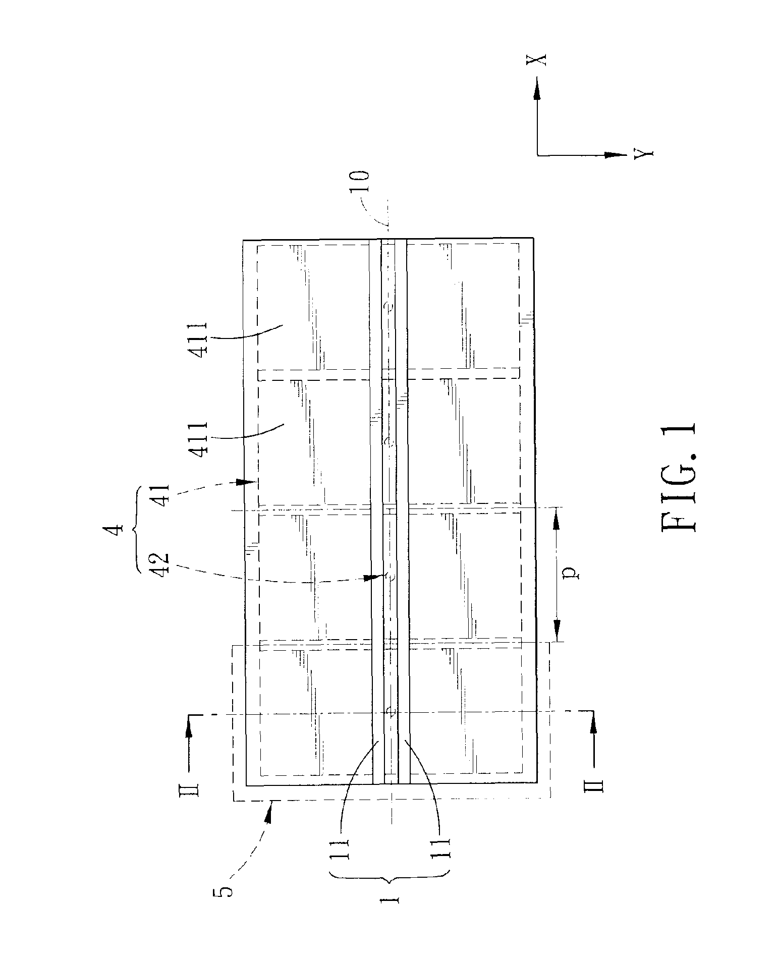 Filtering device and differential signal transmission circuit capable of suppressing common-mode noises upon transmission of a differential signal