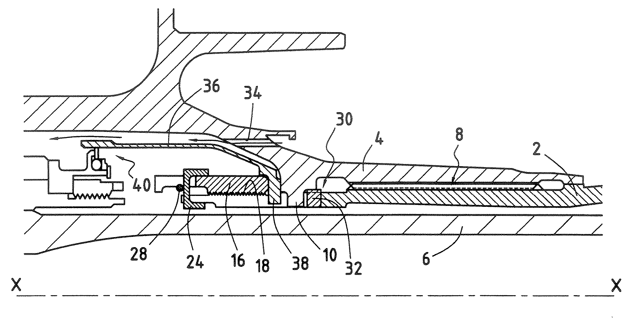 Radially-compact assembly between a turbine shaft and a stub axle of a turbomachine compressor shaft