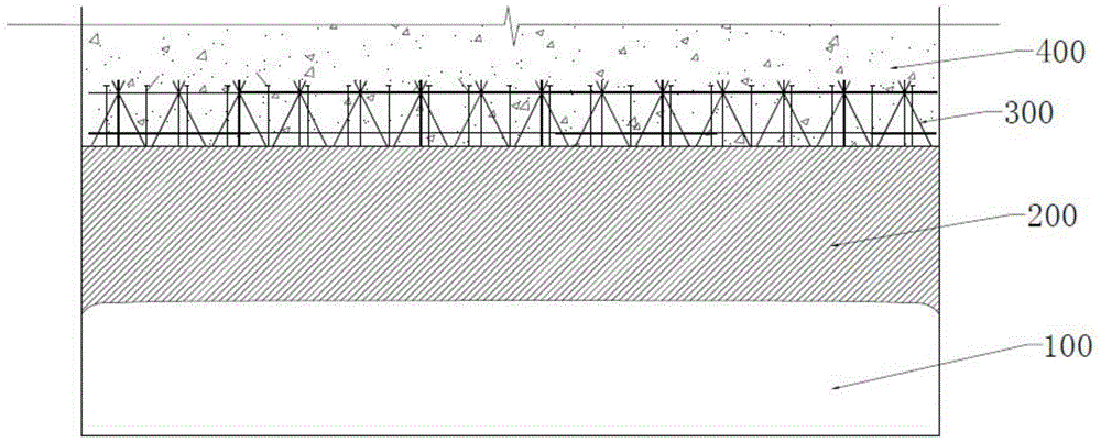 A method for erecting the ground net of the first floor of the mining stope