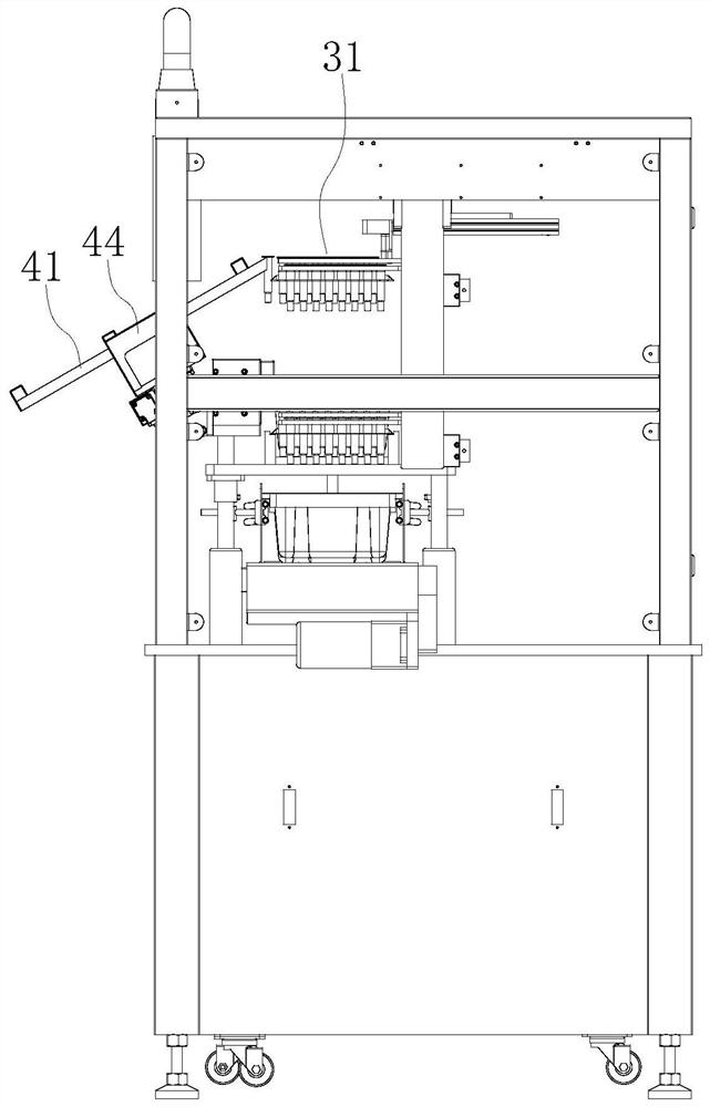 Needle tube feeding device and rotary rod labeling machine