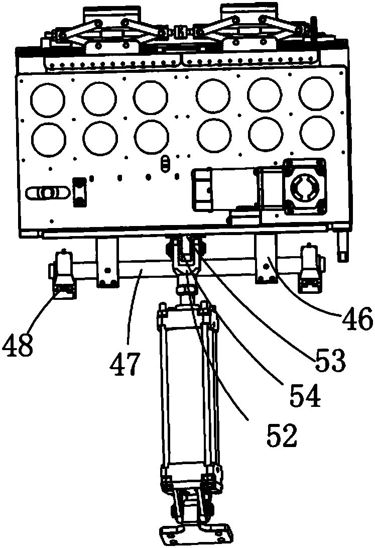 A transmission mechanism for adjusting product position