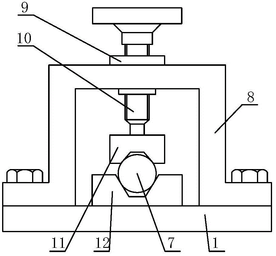 Manual self-locking pressing clamp for columnar workpiece