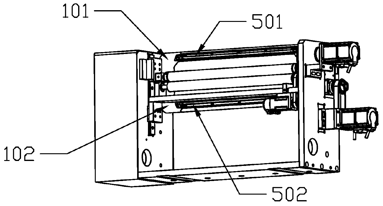 Roller type heat cutting-off mechanism