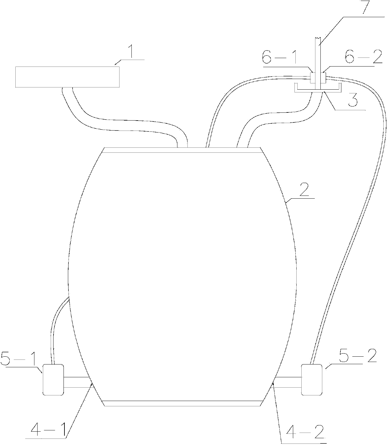 Liquid spraying device for covered edges of assembly