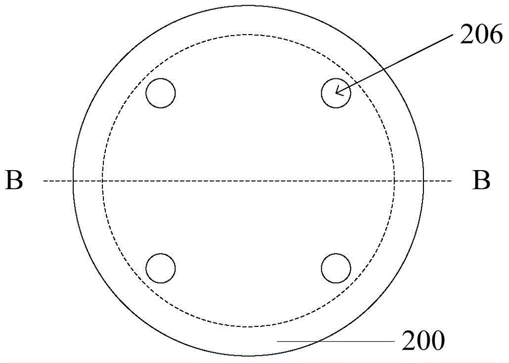 Target material sand blasting clamp and target material sand blasting method