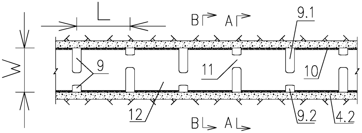 Layout structure and usage method of tunnel type imitation natural fishway combined with fish lock