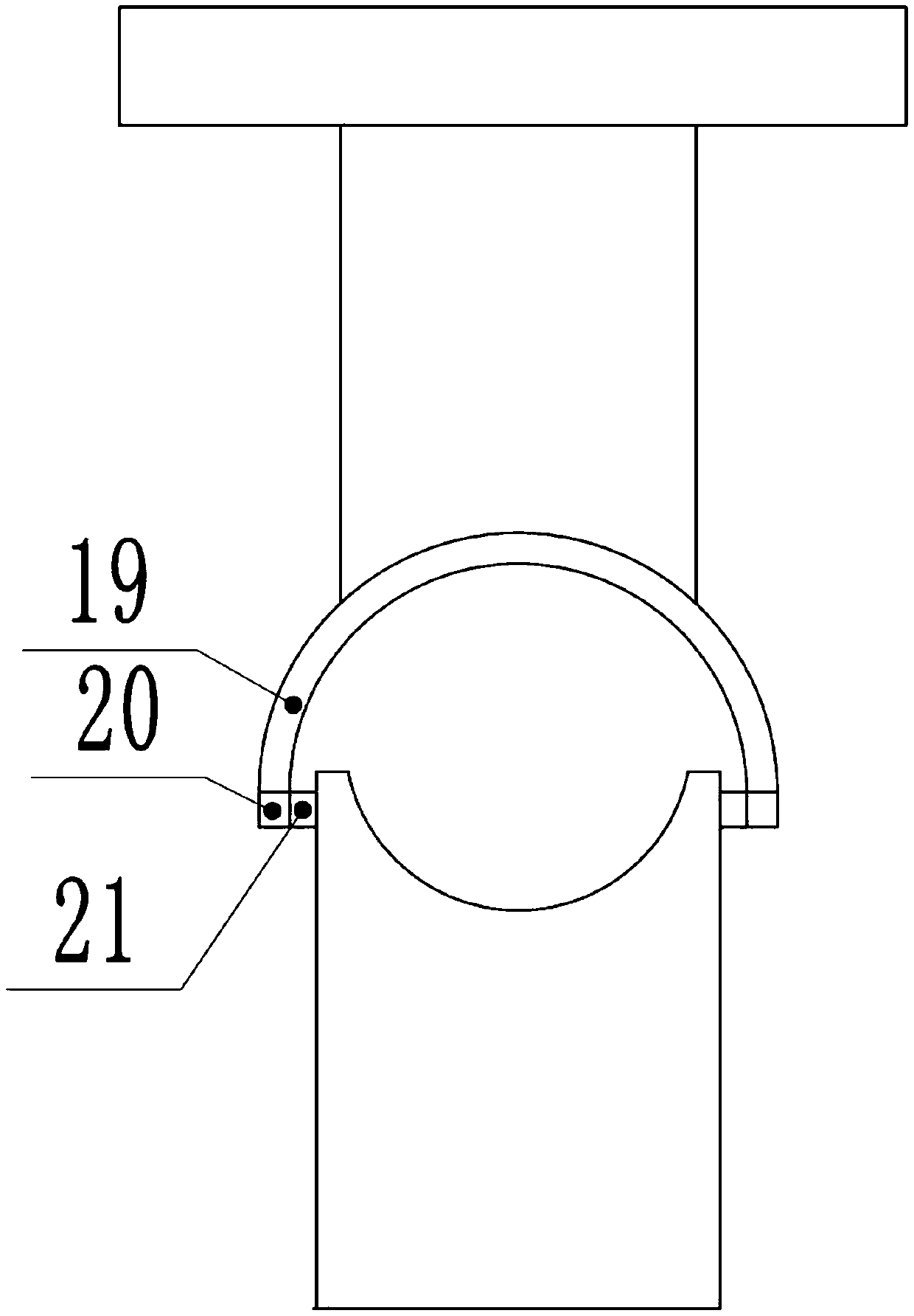 Pipe cutting device