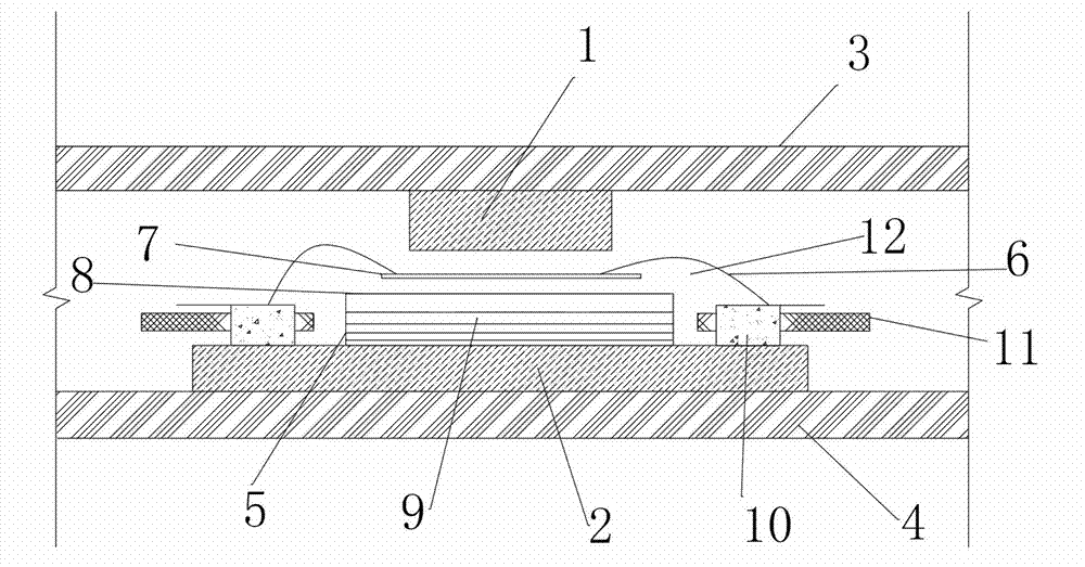 Vacuum assisted molding system of composite and molding method of composite