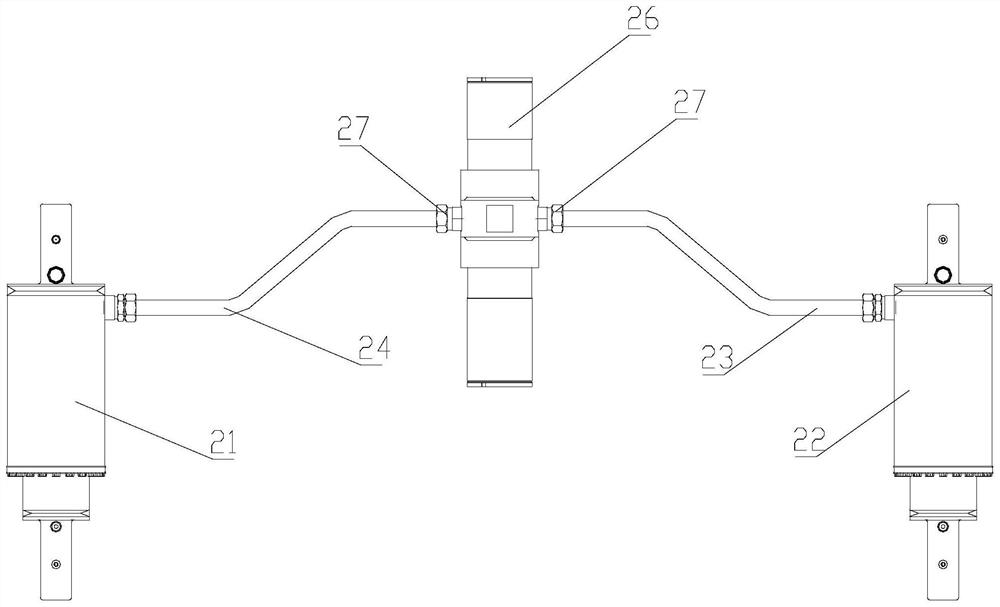 Energy accumulator transversely-arranged balance hydro-pneumatic suspension