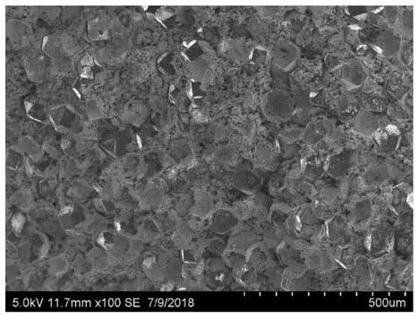 Tungsten-plated diamond particle, tungsten plating method, application of tungsten-plated diamond particle used as copper-based reinforced phase, and obtained diamond/copper composite material