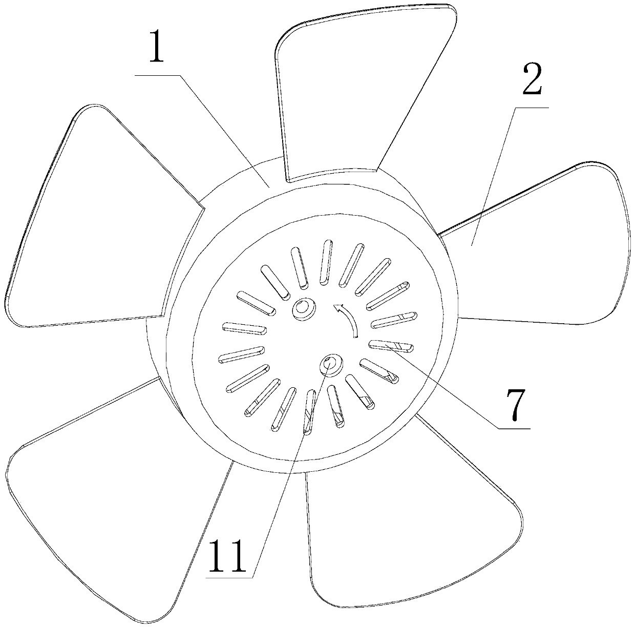 Multifunctional fan blade hub