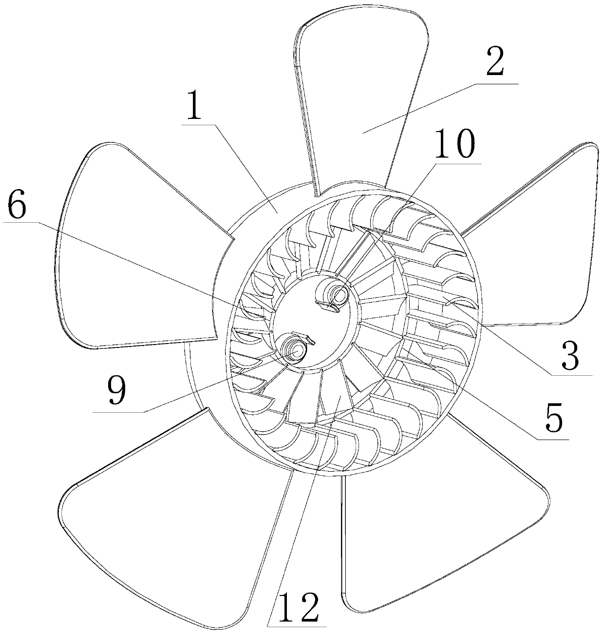 Multifunctional fan blade hub