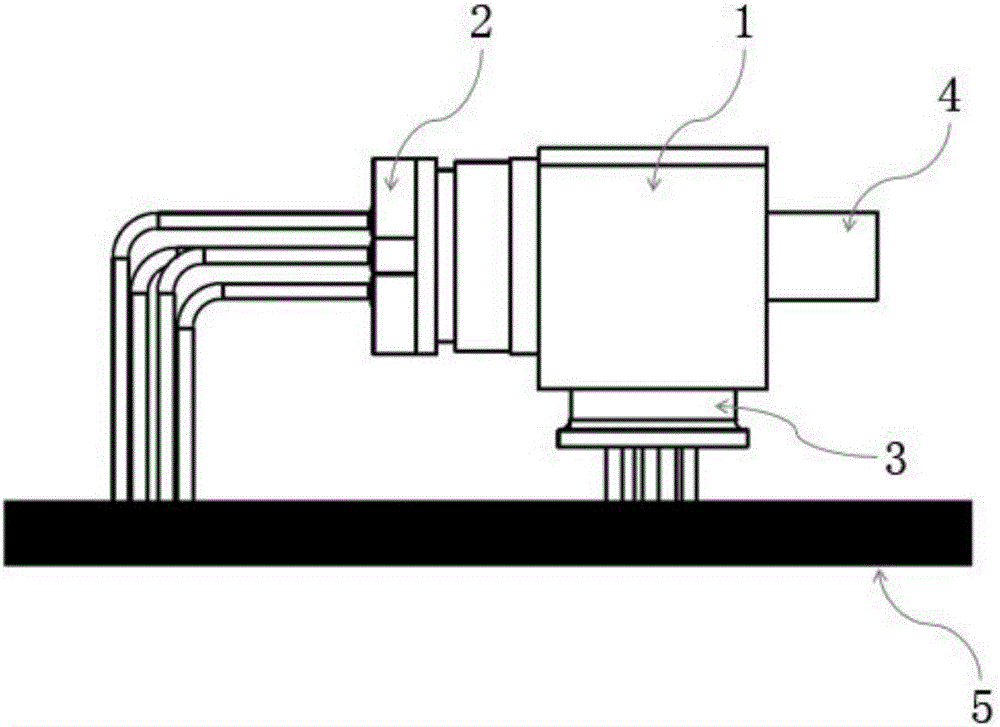 Light receiving and transmitting integrated device