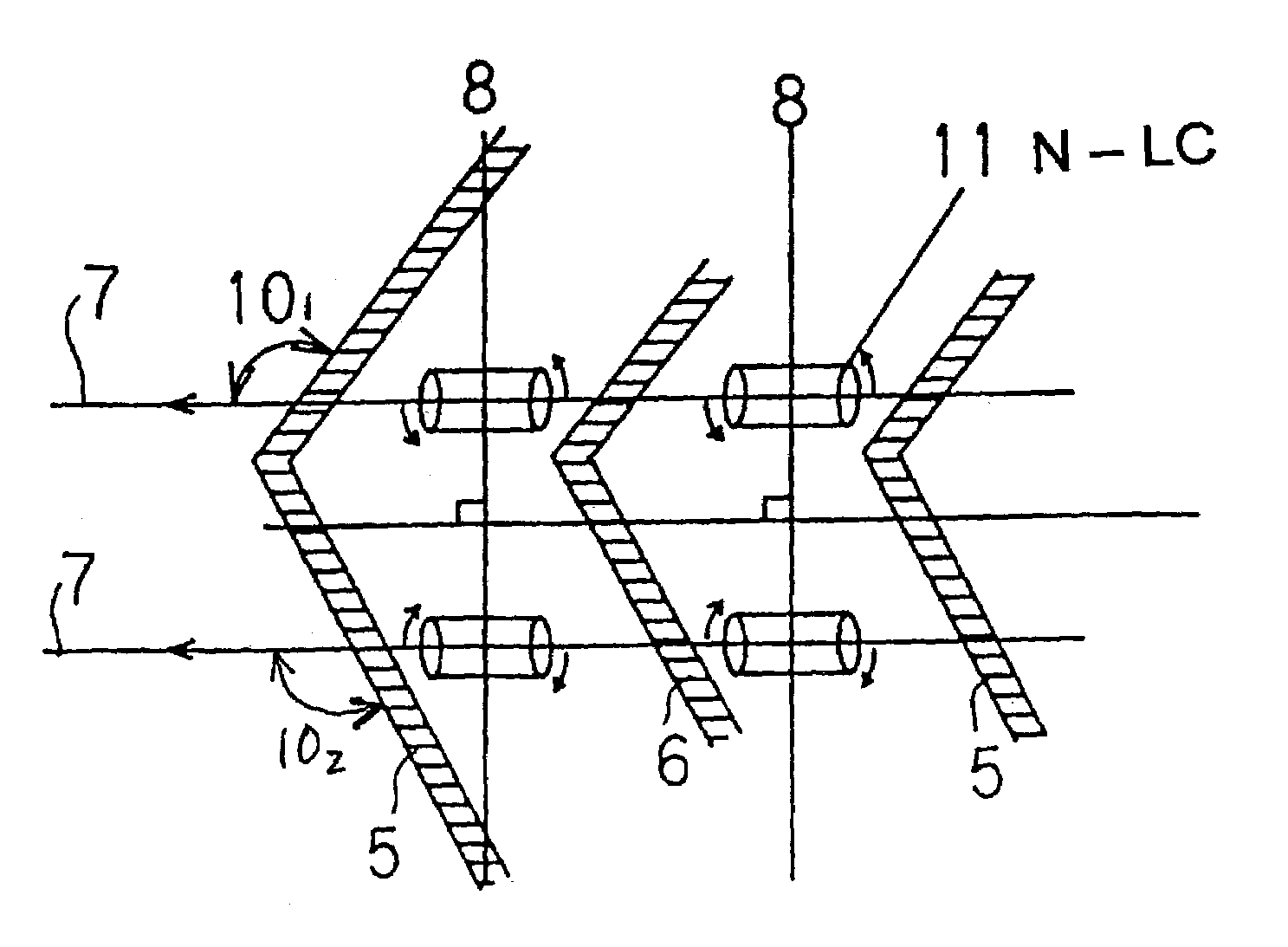 Liquid crystal display device comprising pixel and common electrodes inclined in first and second directions to form a zigzag shape which is symmetrical relative to alignment direction of liquid crystal