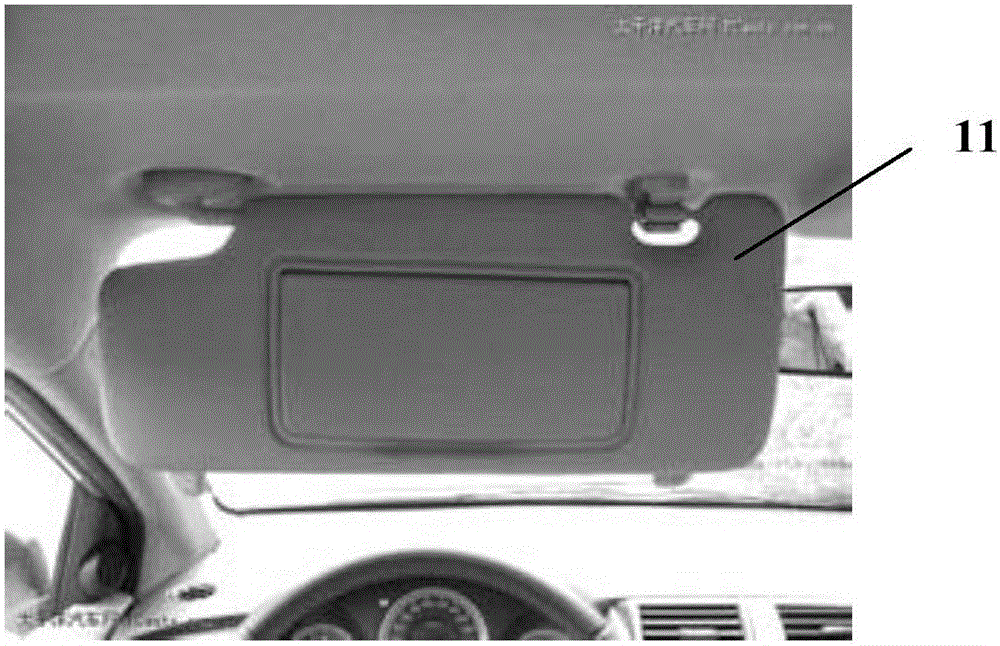 Image display method, vehicle-mounted display device, sun visor and automobile