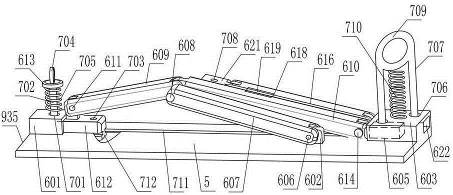 Semi-automatic insulated maintenance device for electric power lines