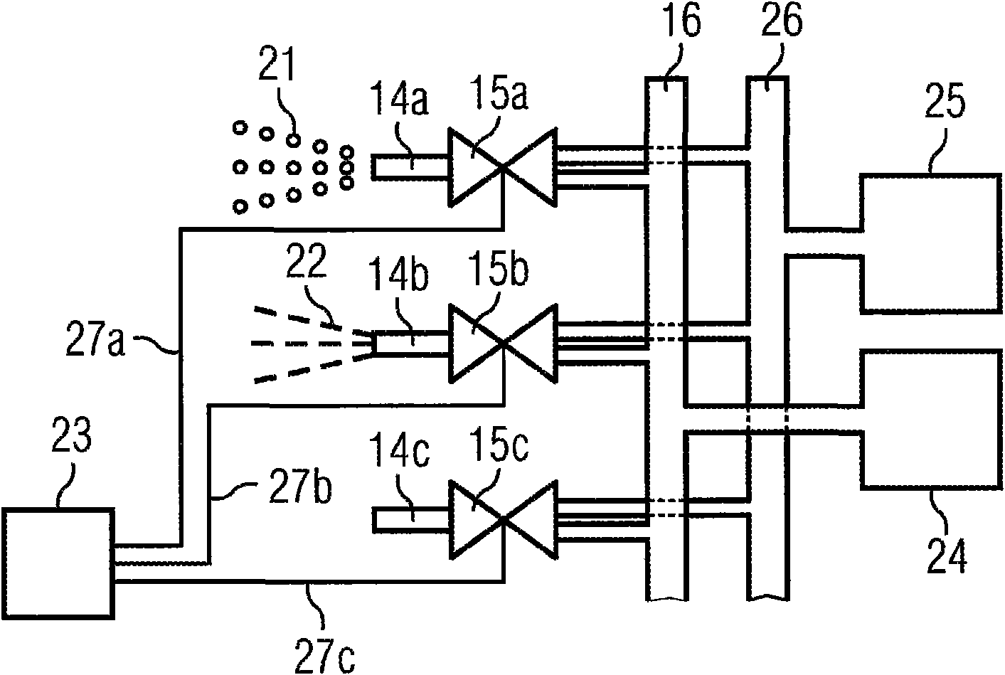 Turbine and method for cleaning turbine blades under operation conditions