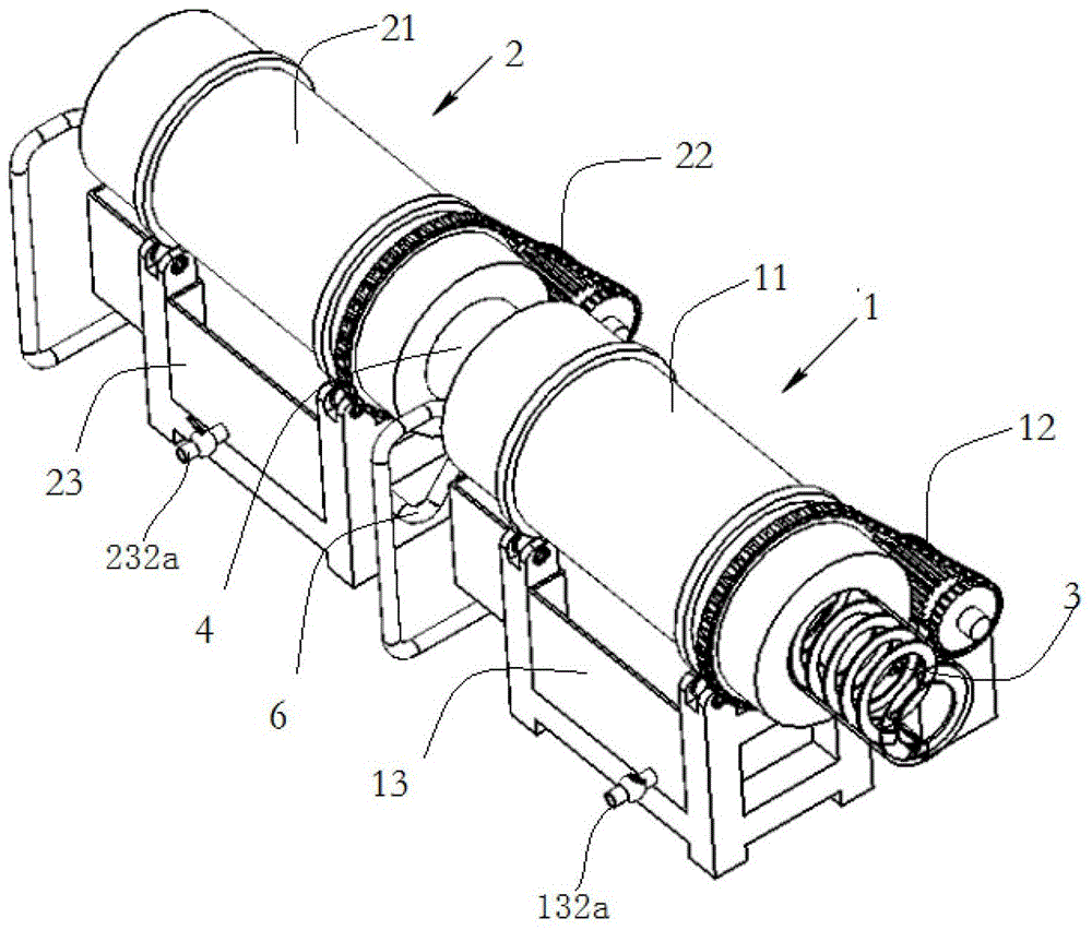 Spiral conveyor cleaning device