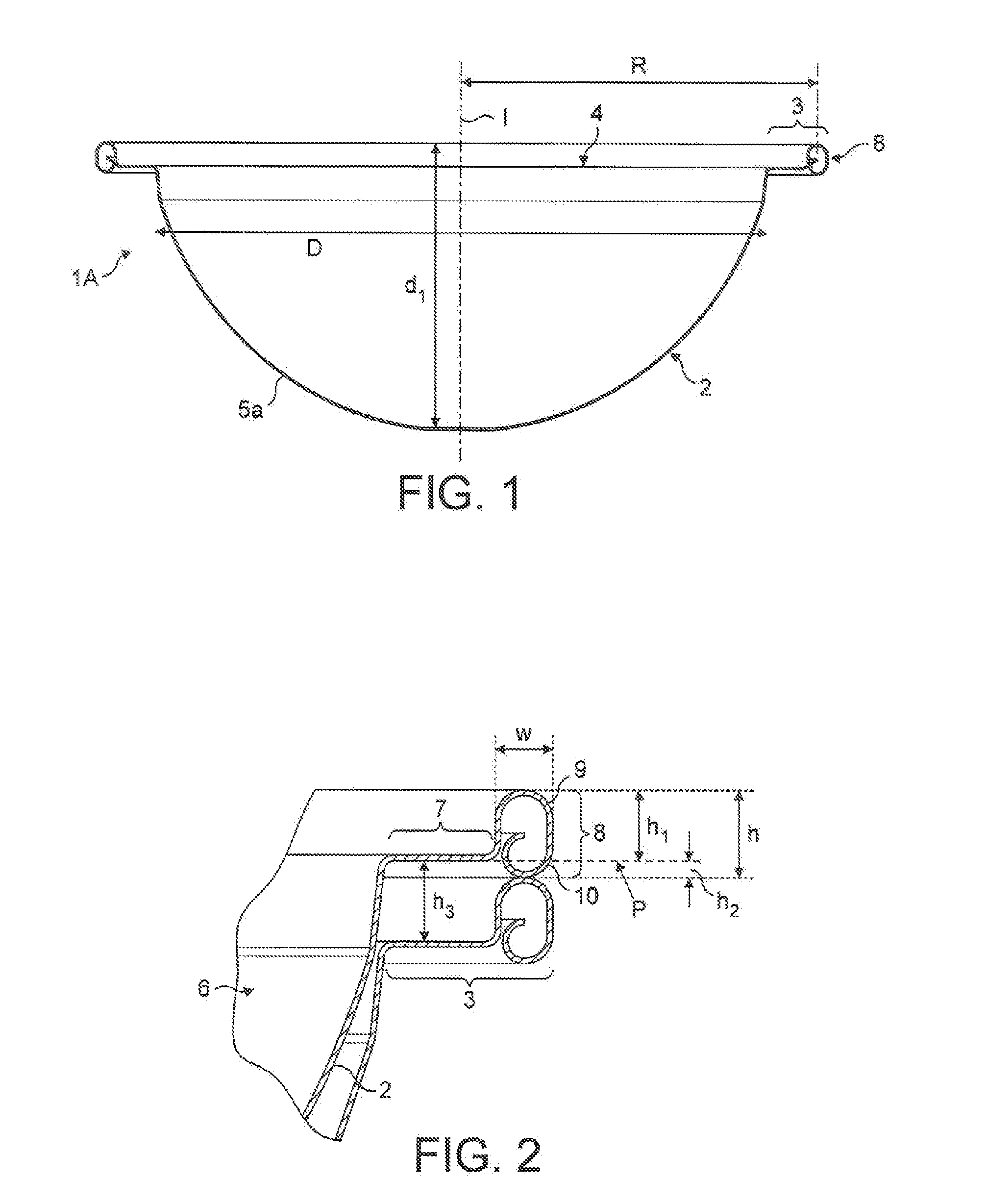 Capsule and system for preparing a beverage by centrifugation in a beverage production device