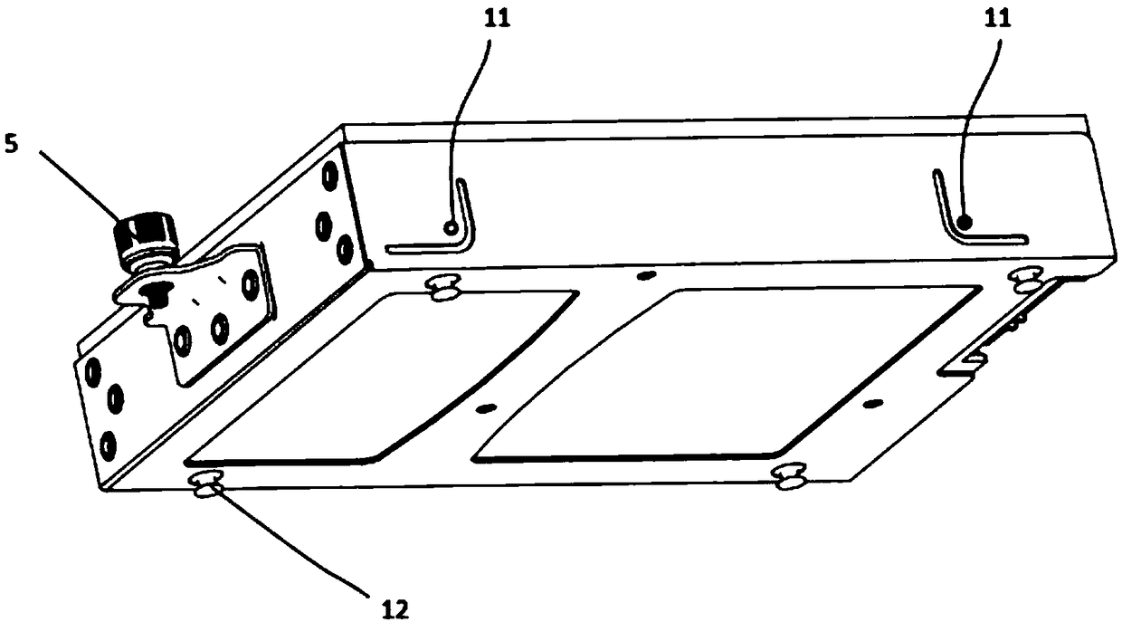 Tool-free hard disk bracket and installation method thereof