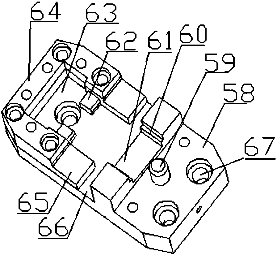 Device for automatically assembling reflecting plates and conductive plate of molded case circuit breaker