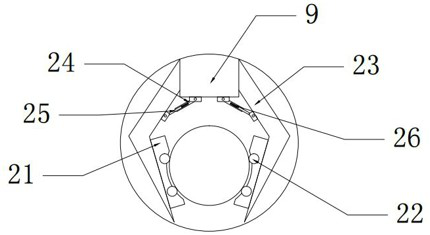 A semiconductor wafer cleaning device