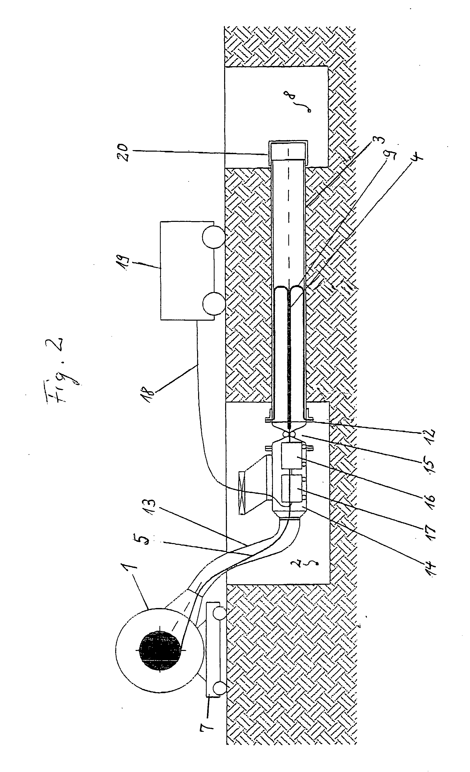 Method and device for lining a pipe conduit or a channel