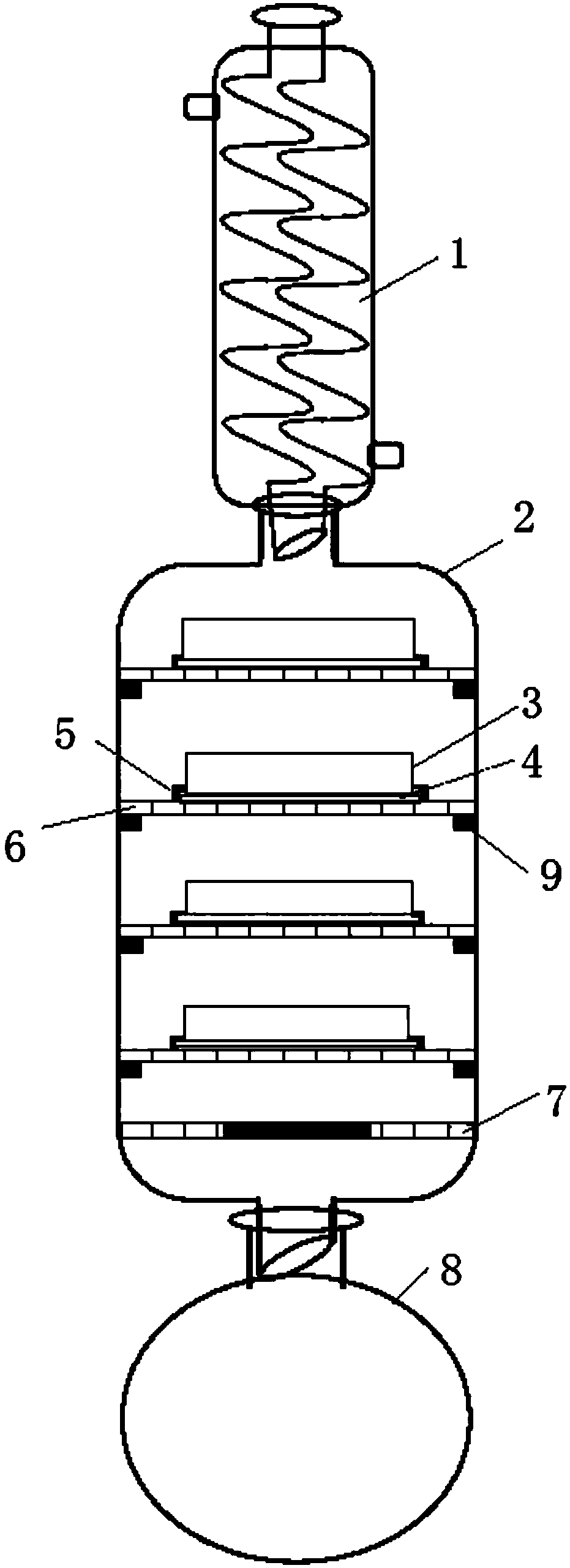 Layering type solid-liquid extracting device