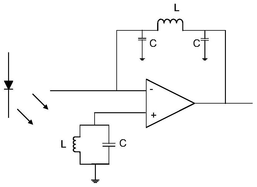 An Array Amplifier Based on Frequency Detection