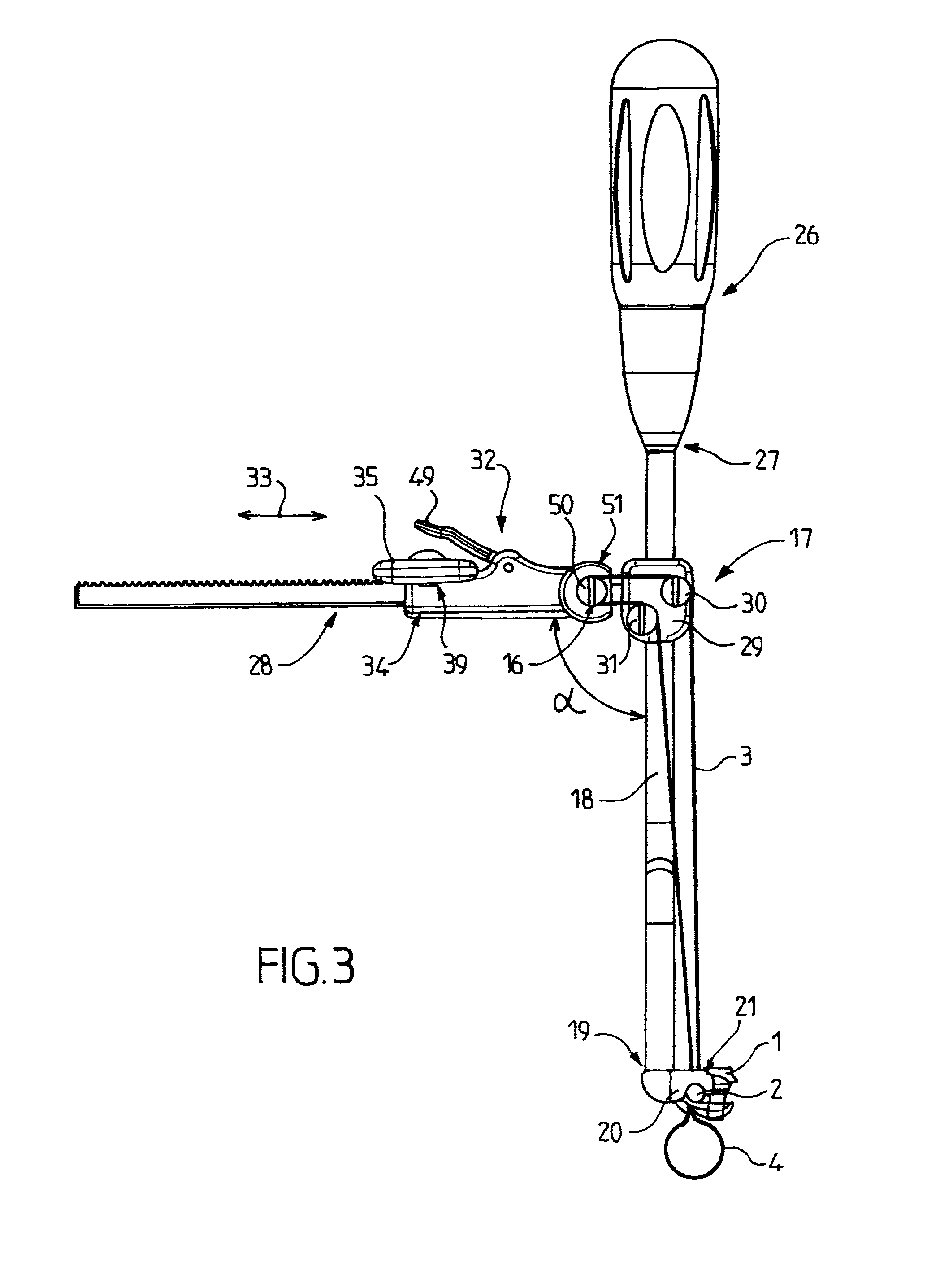 Device for tensioning a flexible band