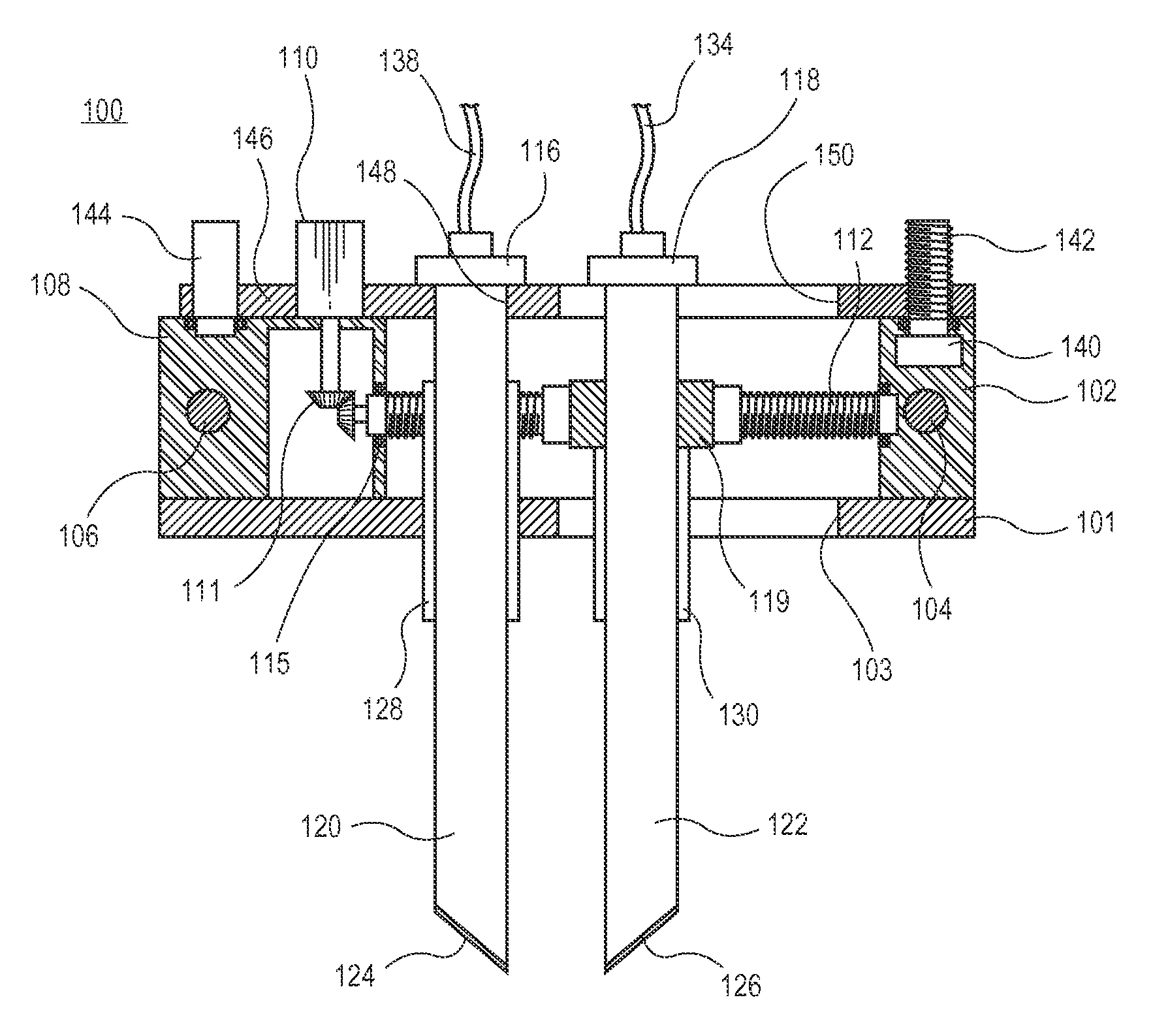 Device for on-site measurement of concentration of uranium in high temperature molten salts