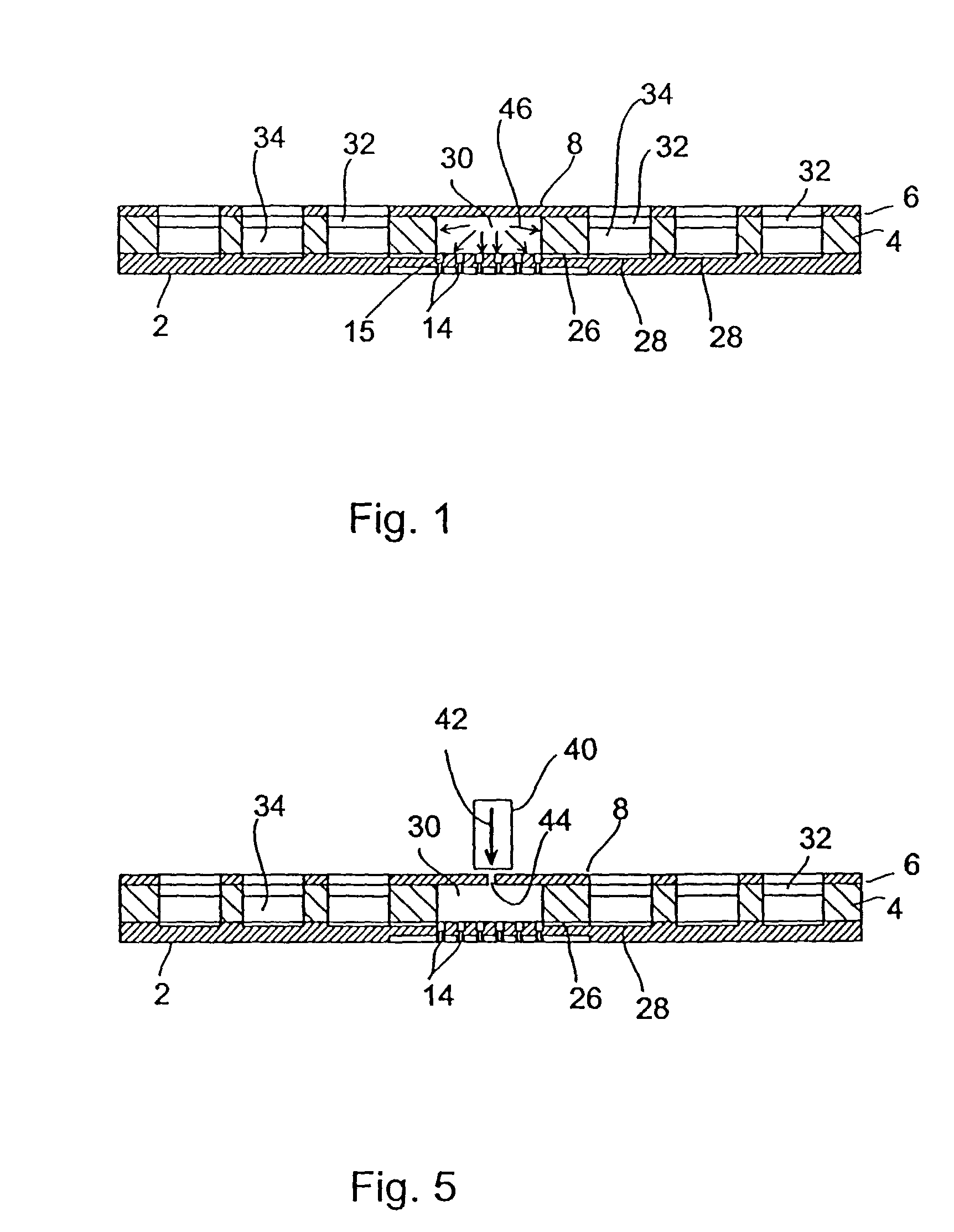 Method and device for applying a plurality of microdroplets onto a substrate