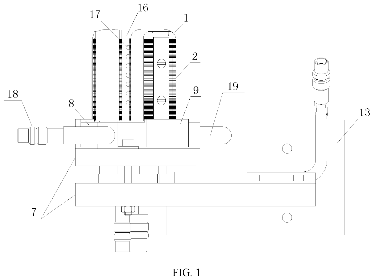 Tripod universal joint fairway heat treatment device and heat treatment method