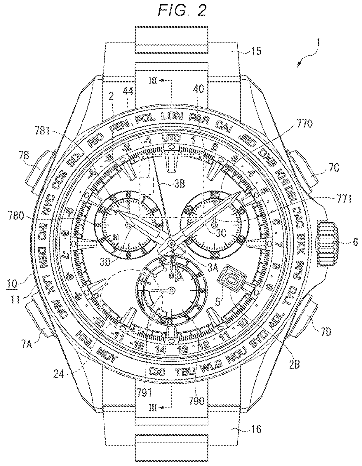 Electronic timepiece having a conductive member spaced apart from a planar antenna